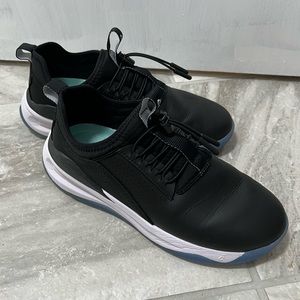 Womens Clove Classic - Night Shift Sz 7